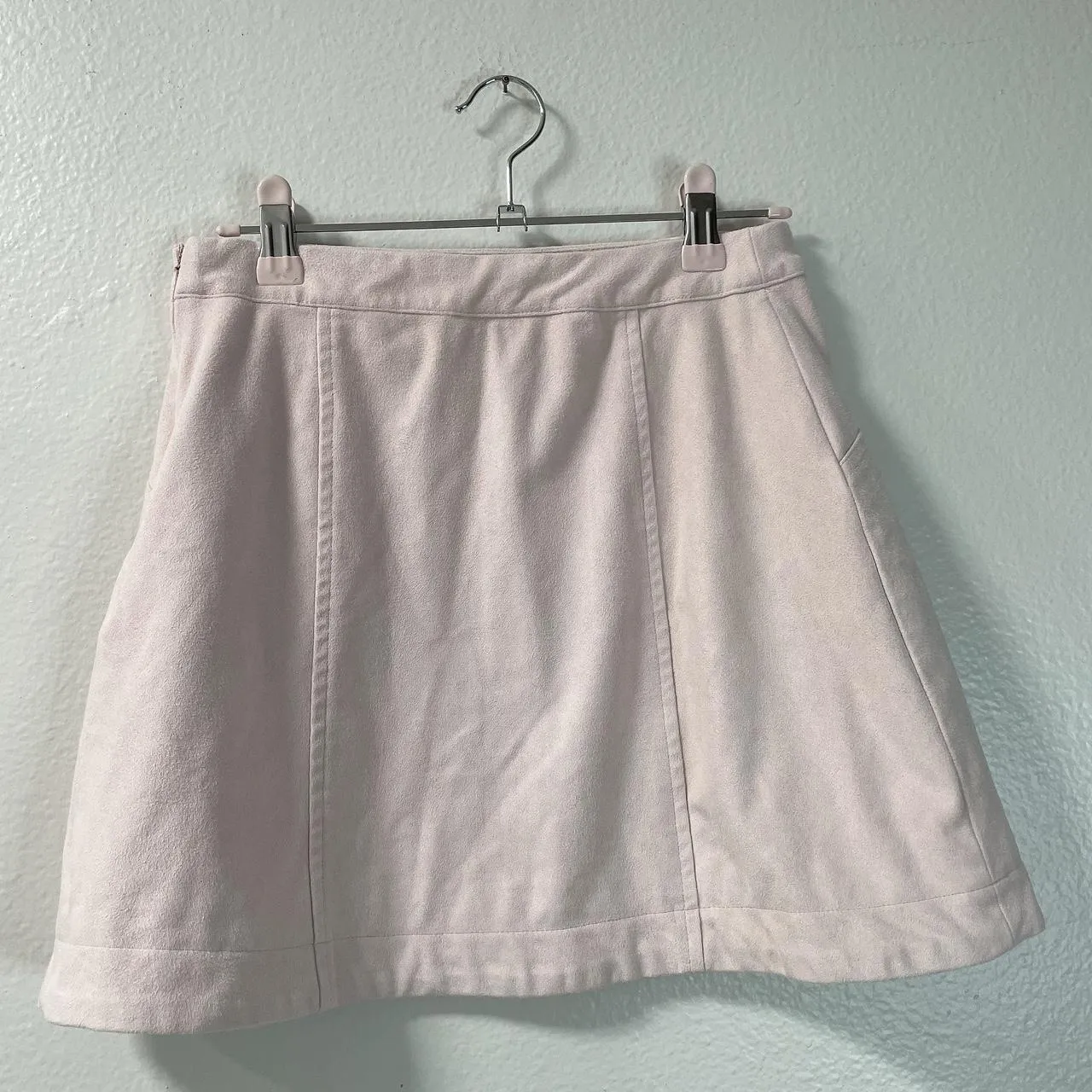 Abercrombie & Fitch  skirt suede light pink - Image 2