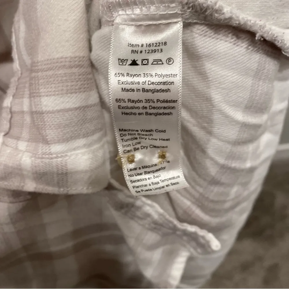 Jachs Girlfriend Greige Grey and White Flannel Super Soft Shacket - Image 6