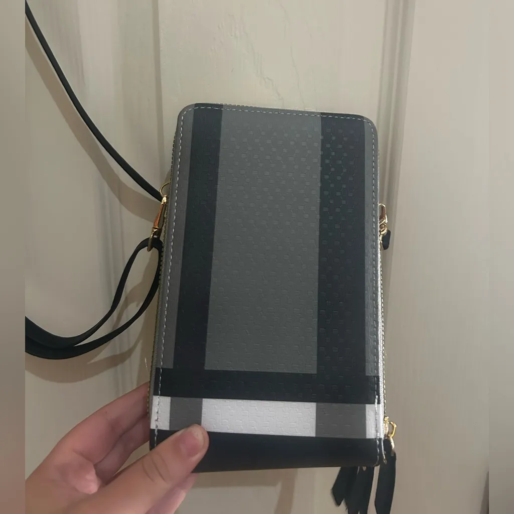 3 Pocket Gray and Black Crossbody Bag with Gold Bow/Zipper - Image 2