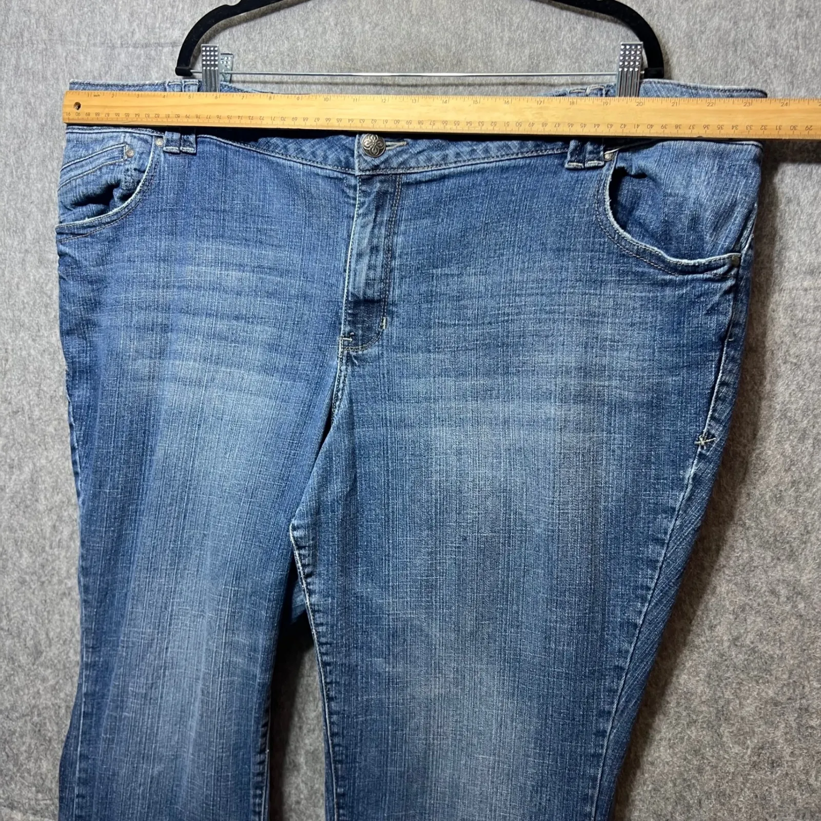 Lane Bryant Distinctly Bootcut Jeans Distressed‎ Denim Plus Size 26 Average - Image 2