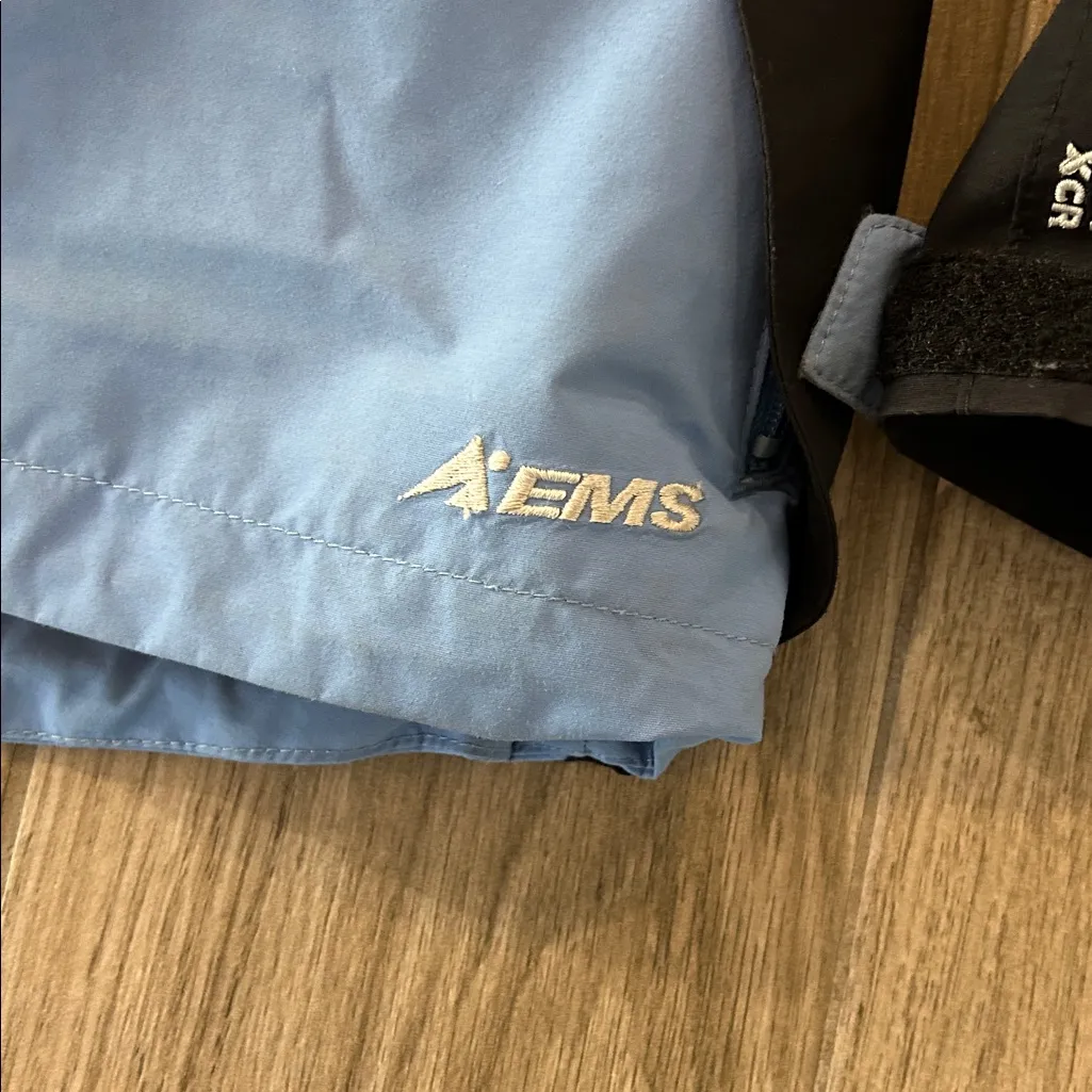 Eastern mountain Sports Gor Tex Women's Ski Jacket - Image 2