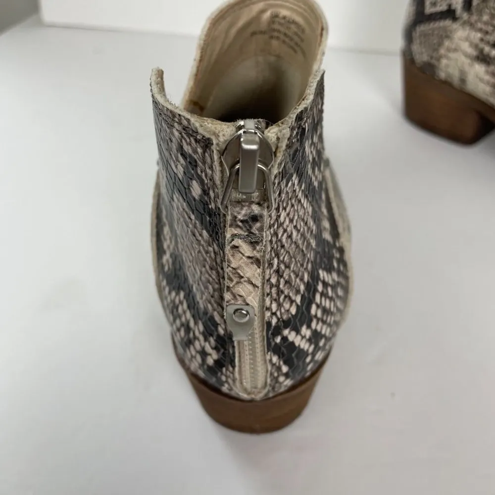 Dolce‎ Vita Woman's Sz 6 Karsen Style Snake Print Ankle Booties Fall Shoes Gray - Image 6