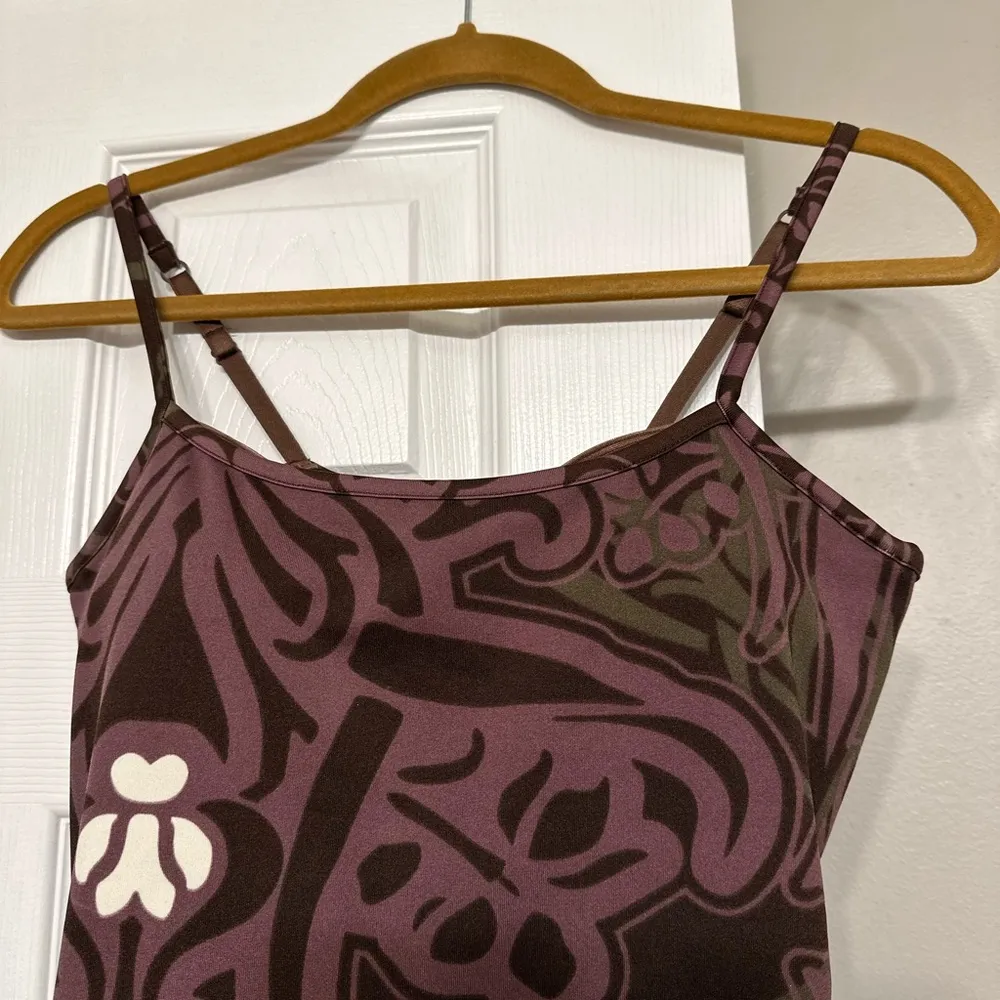 ATHLETA tank attached bra - Image 4