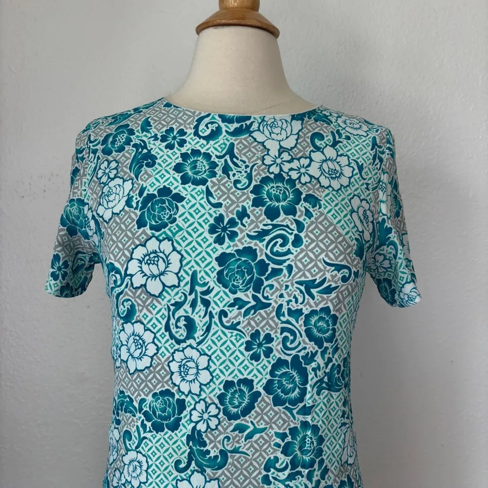 Lucy Love Blue and White Floral "Charlotte" Shift Dress - Image 3