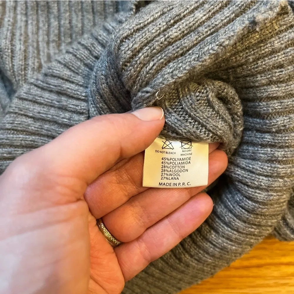 Brandy Melville gray sweater - Image 3