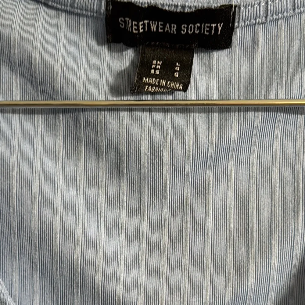 Streetwear Society Blue Ruched Crop Blouse - Image 3