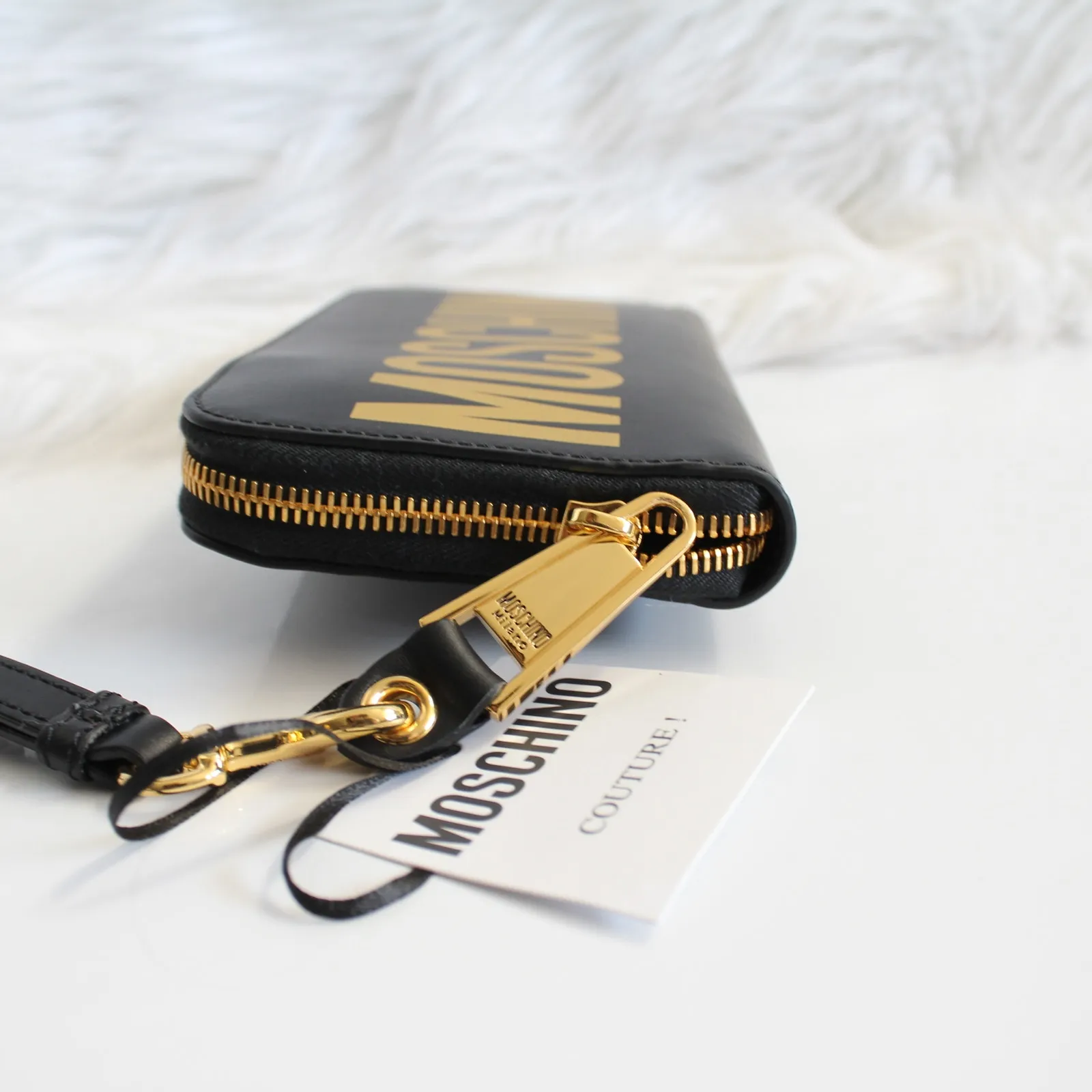 Moschino Black Gold Logo Continental Zip Around Wallet Wristlet New - Image 8