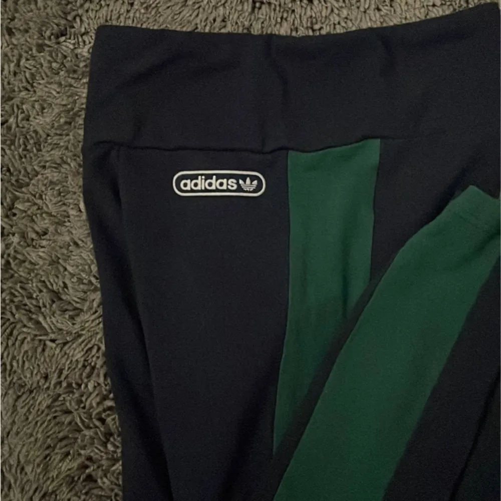 ADIDAS RETRO LUXURY LEGGINGS - Image 4