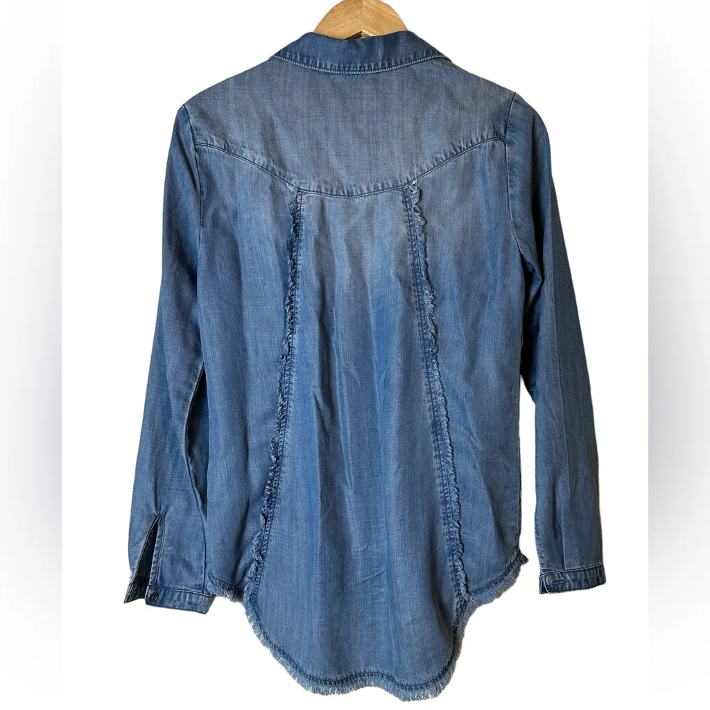 Cloth & Stone Chambray Shirt Button Down Size XS - Image 6