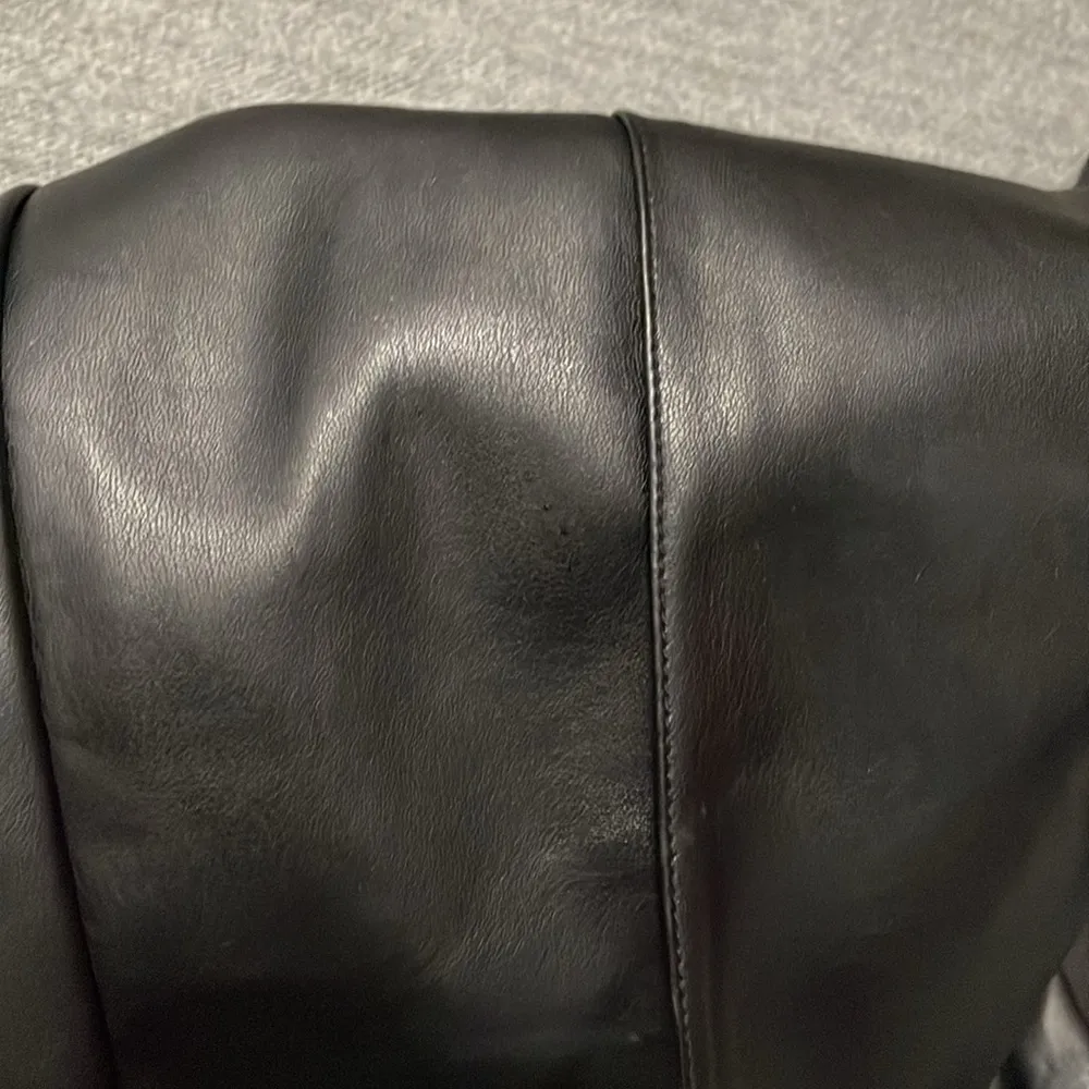 💙💖 Meshki Zarsa Wide Leg Mid Rise Faux Leather Black PU Pant - Image 5