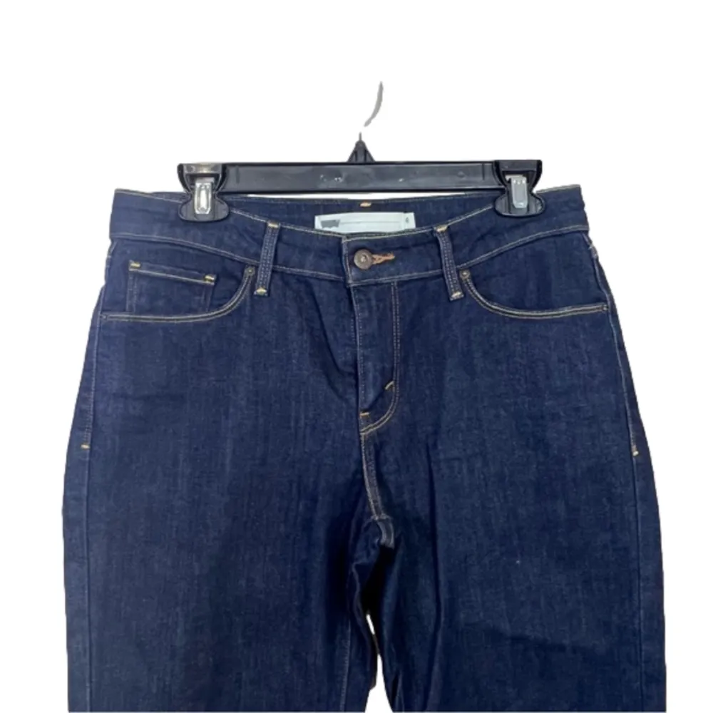 Levi's Cropped Jeans Dark Wash Mid Rise Size 6 Stretch Cuffed Women’s - Image 3