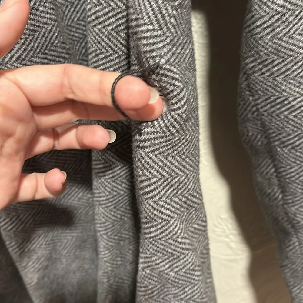 ZARA Gray Herringbone Long Knit Cardigan Size Small - Image 6