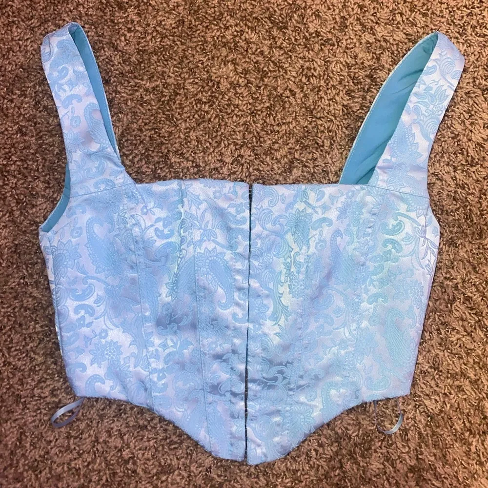 PRINCESS POLLY Day Dreaming Top Blue - Image 2