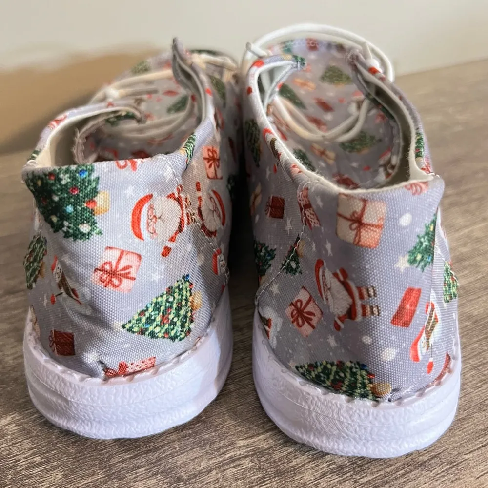 Christmas Print Slip On Shoes Chinese Size 41 Santa Trees Snowman Holiday Party Gray - Image 5