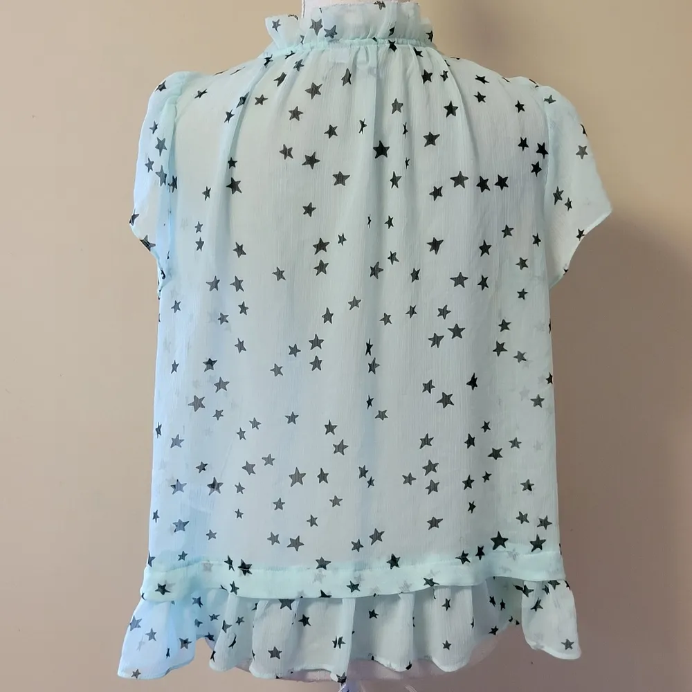 Elle mint star blouse size medium - Image 6