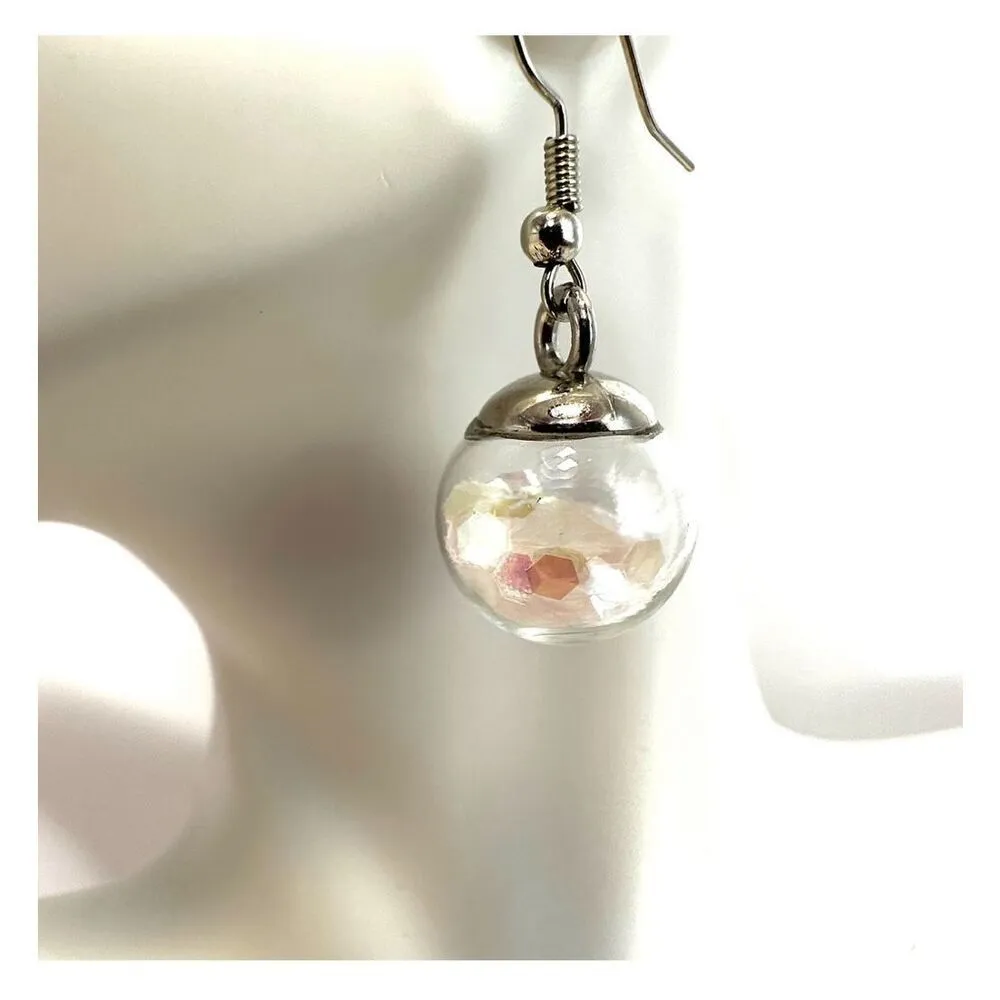 Silver tone glass confetti earrings - Image 8