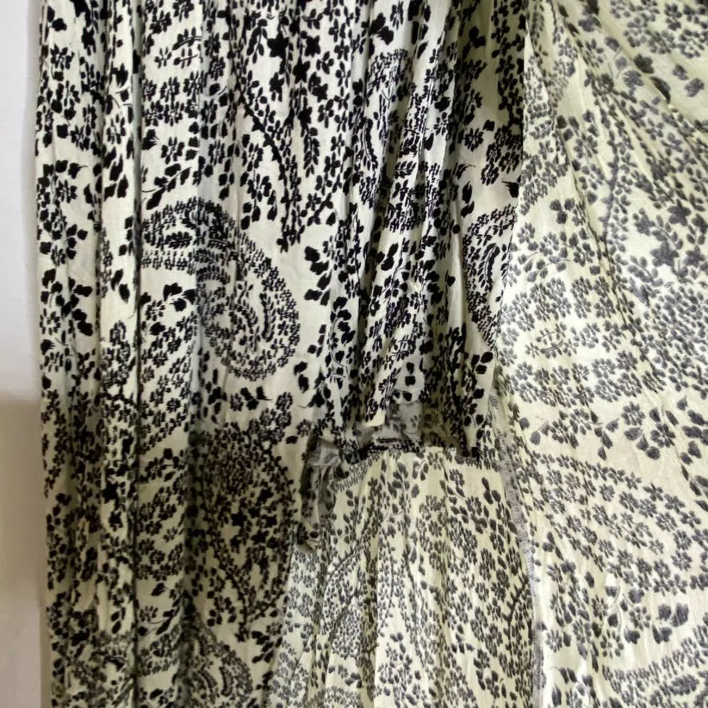 Jack BB Dakota Women's Electric Feels Paisley Printed Dress w/ Romper Shorts Md - Image 11