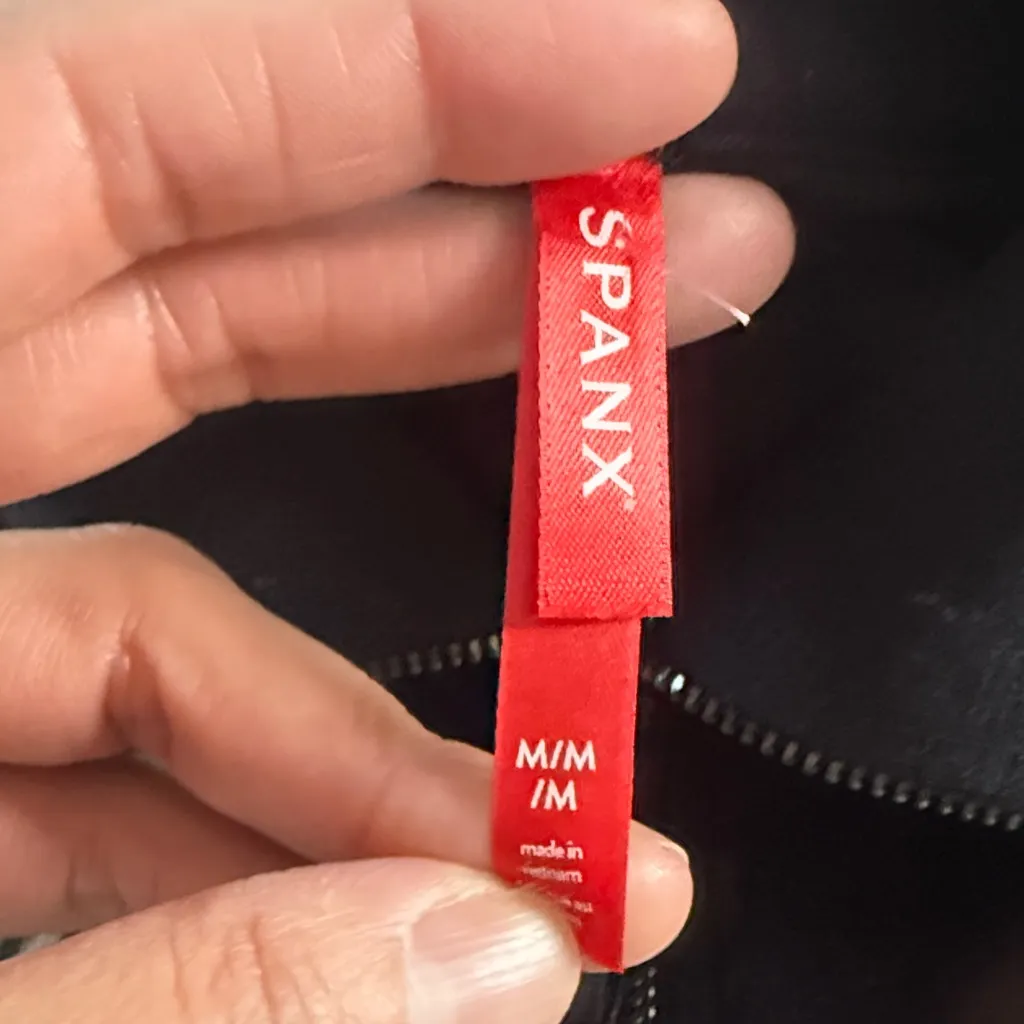 SPANX Black Velour Women’s '1/2 Zip Sweater size Medium Fumnel Neck Relaxed Fit - Image 6