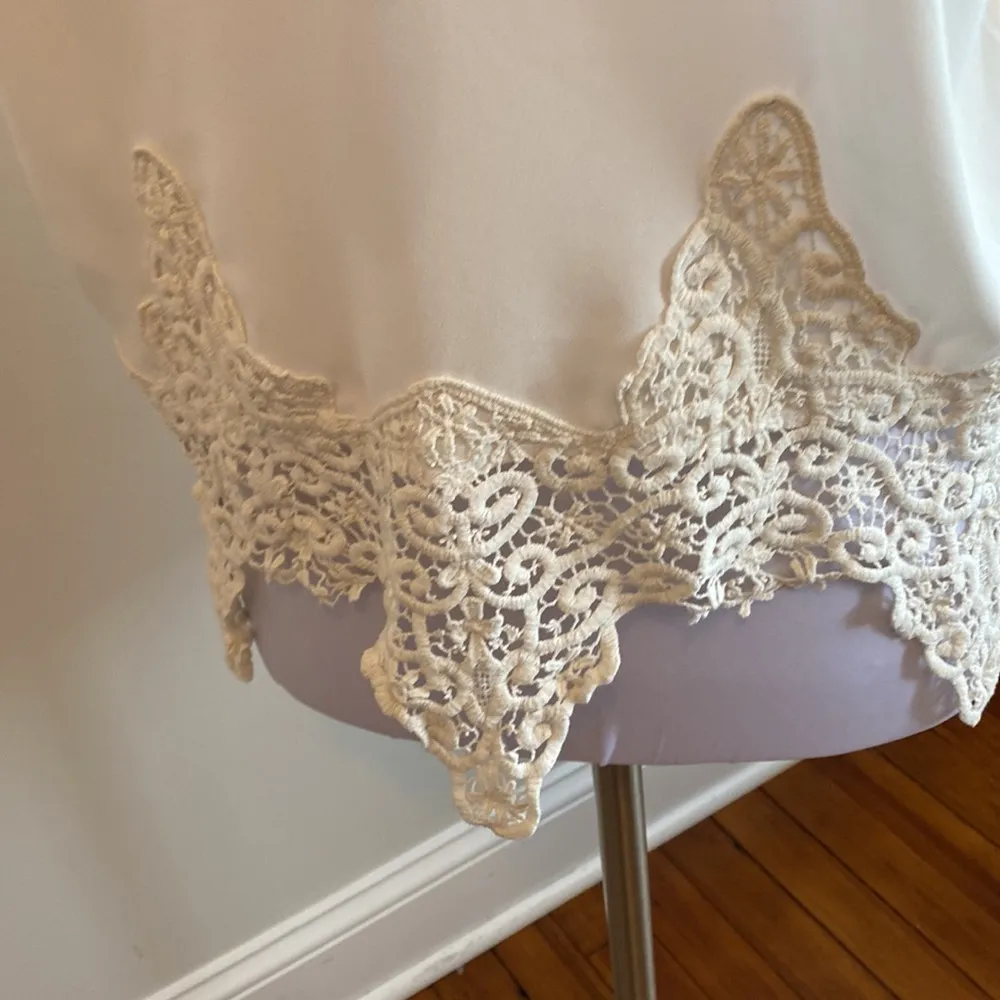 Astr The Label Crochet Hem Top Cream - Image 6