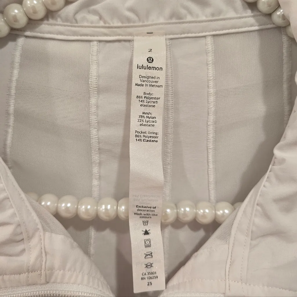 Lululemon Get Going Jacket White Size 2 - Image 9