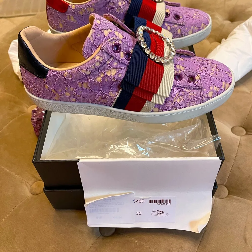 Authentic Gucci Flowerleaf Embroidered Lace Sneaker with Crystal Embellishment - Image 5