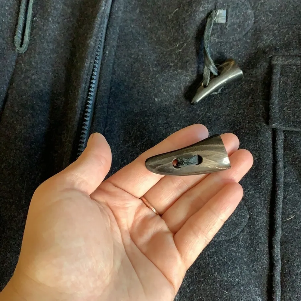 L.L.Bean  • toggle coat with thinsulate insulation - Image 10