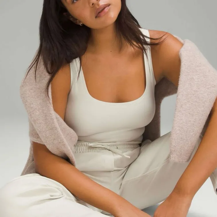 Lululemon WunderMost Ultra-Soft Nulu Square-Neck Sleeveless Bodysuit Bone Small - Image 3