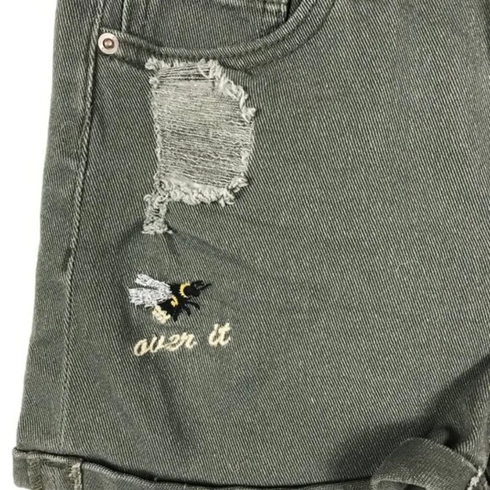 VANILLA STAR Embroidered BABE Green Jean Shorts NWT 9 - Image 6