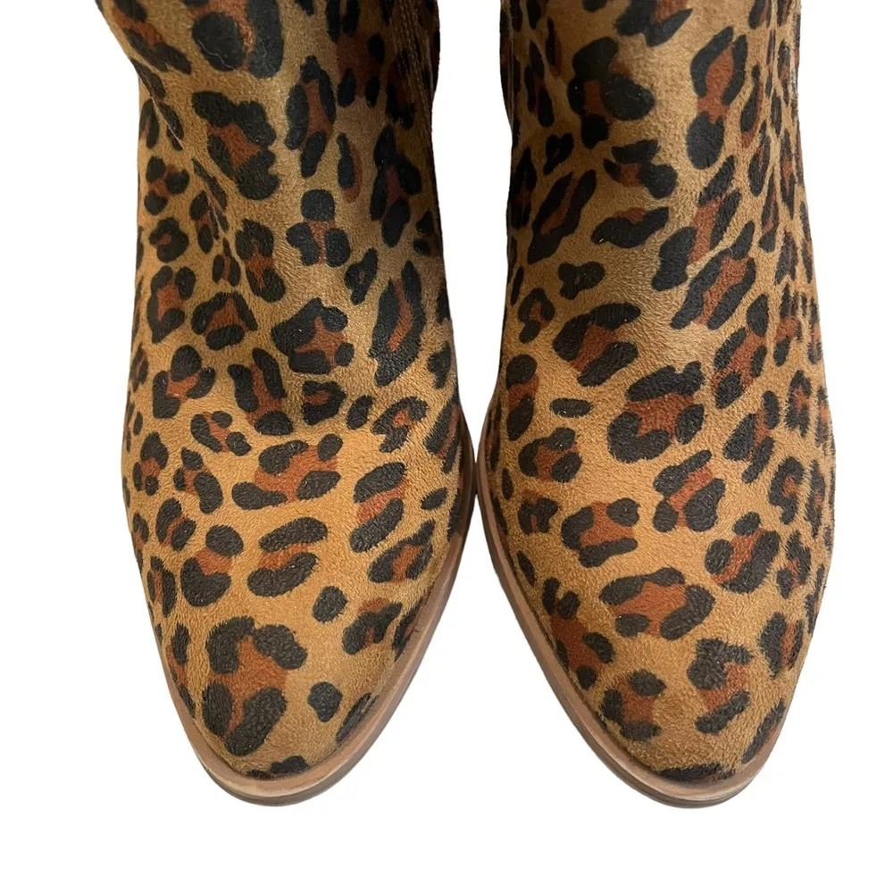 Very Volatile Women's Lacey Ankle Bootie, Sz 8 - Image 7