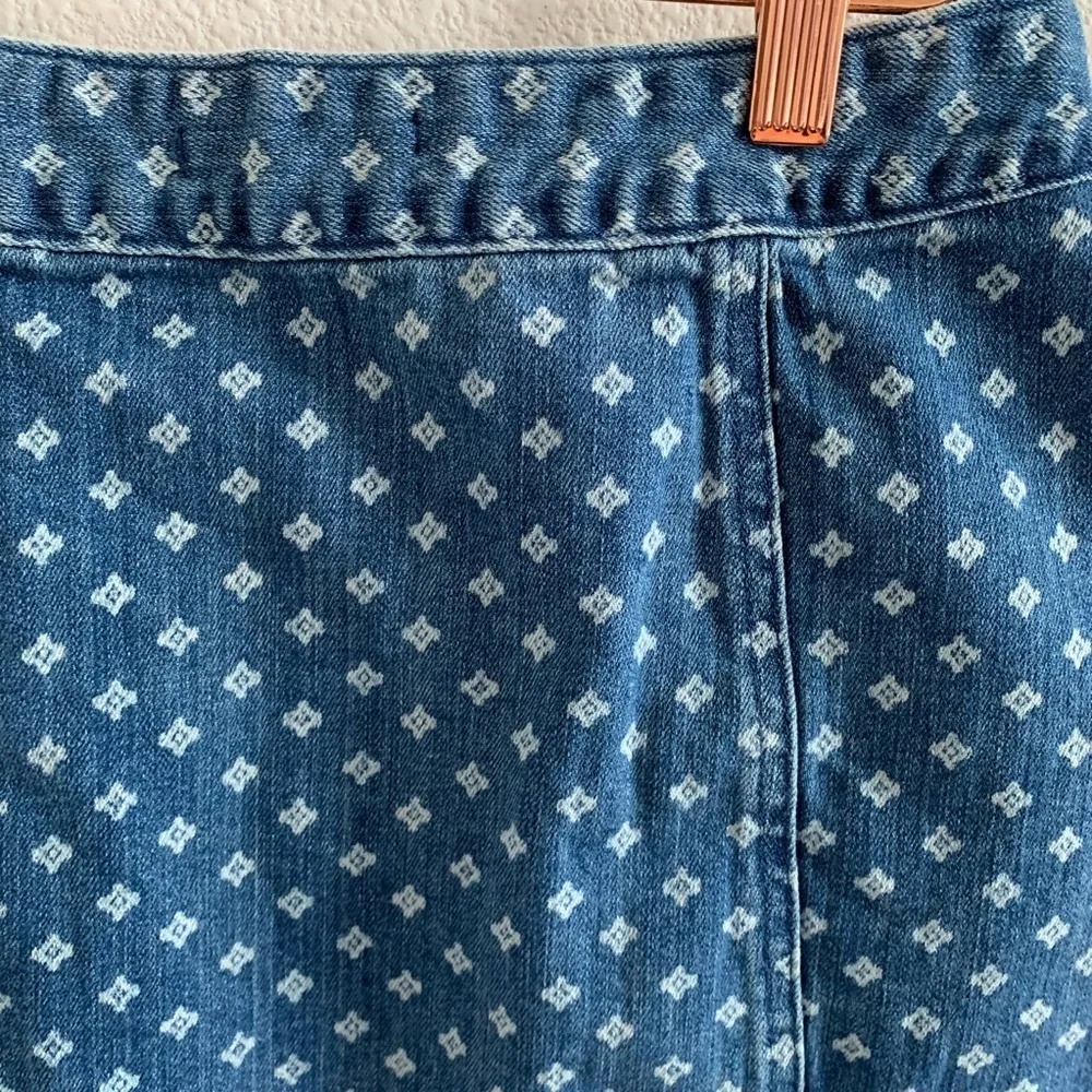 Kendall & Kylie Tile Print Denim Skirt Preppy Trendy Exposed Buttons Jean Skirt - Image 8