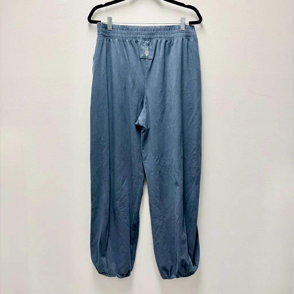 Free People Movement Hot Shot Crossover Set, Midnight Navy Blue | Large - Image 9