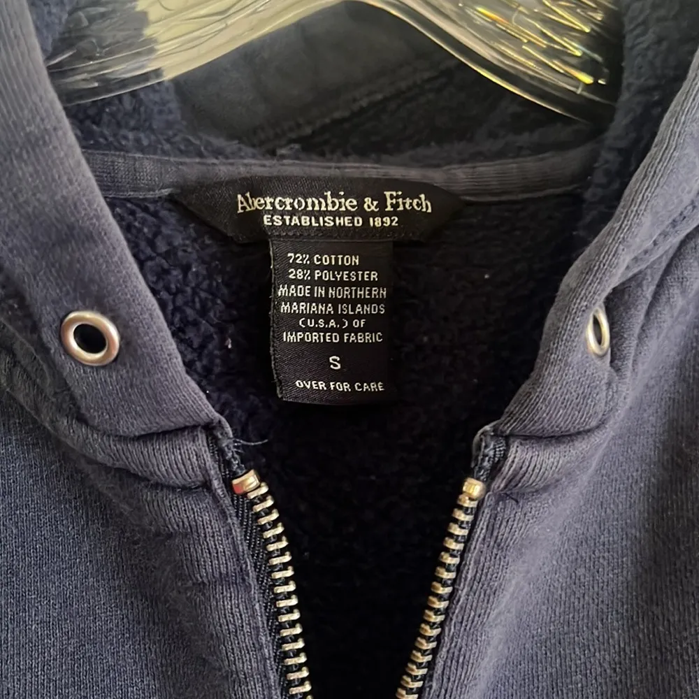Abercrombie and Fitch navy blue hoodie - Image 4