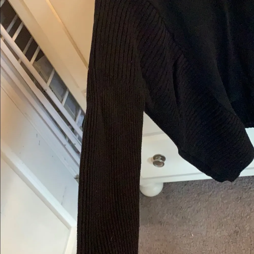 Assymetric sweater - Image 4