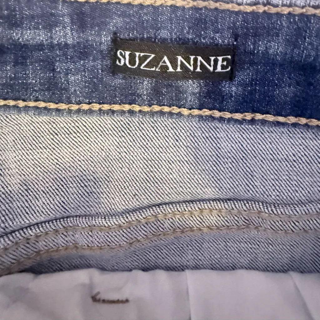 Women's Light Blue Cropped Jeans Size 26 - Image 8