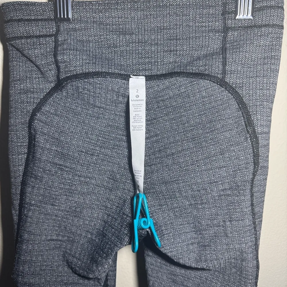 Lululemon Speed Up Tight 28" *Full-On Luxtreme
Luon - Image 3