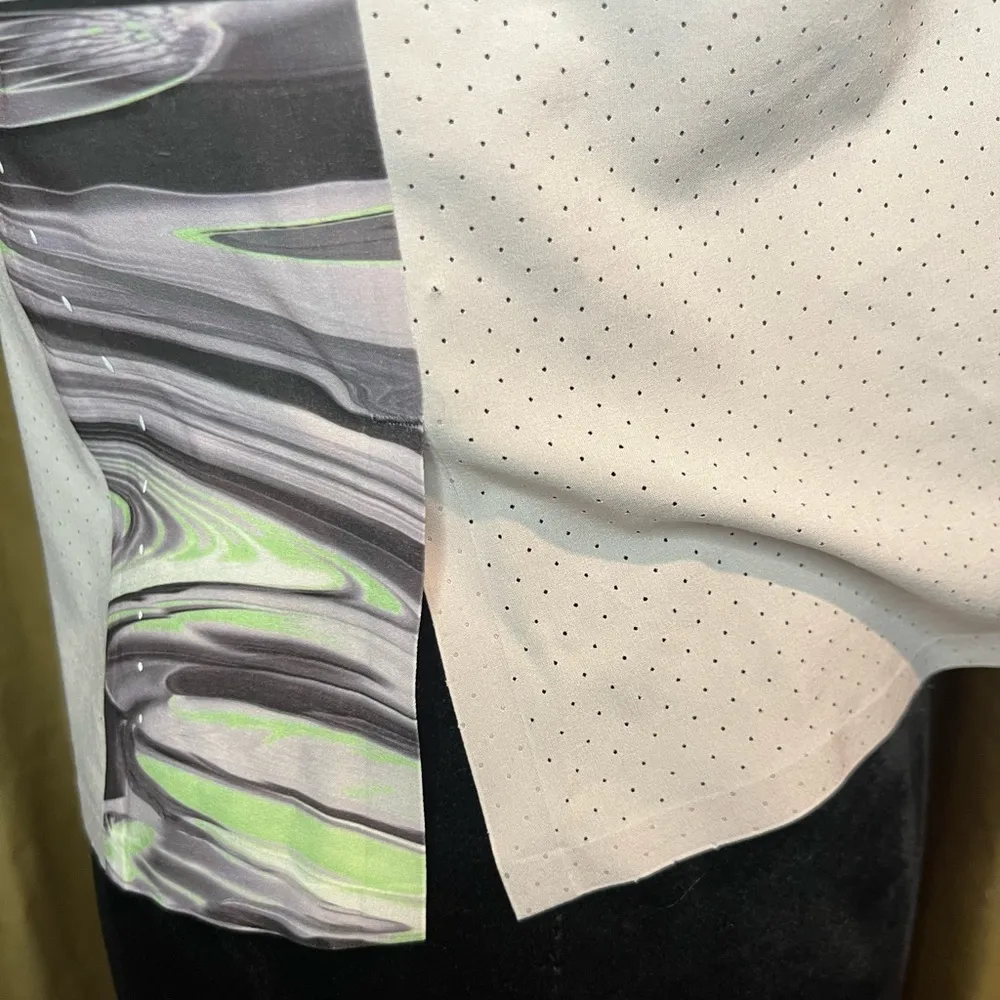 Lululemon Swift ventilated running top size 6 - Image 7