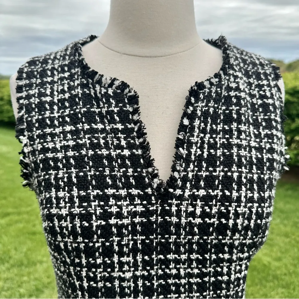 Karl Lagerfeld Paris Women’s V Neck Tweed Knit Jumper Black White Dress size 4 - Image 8