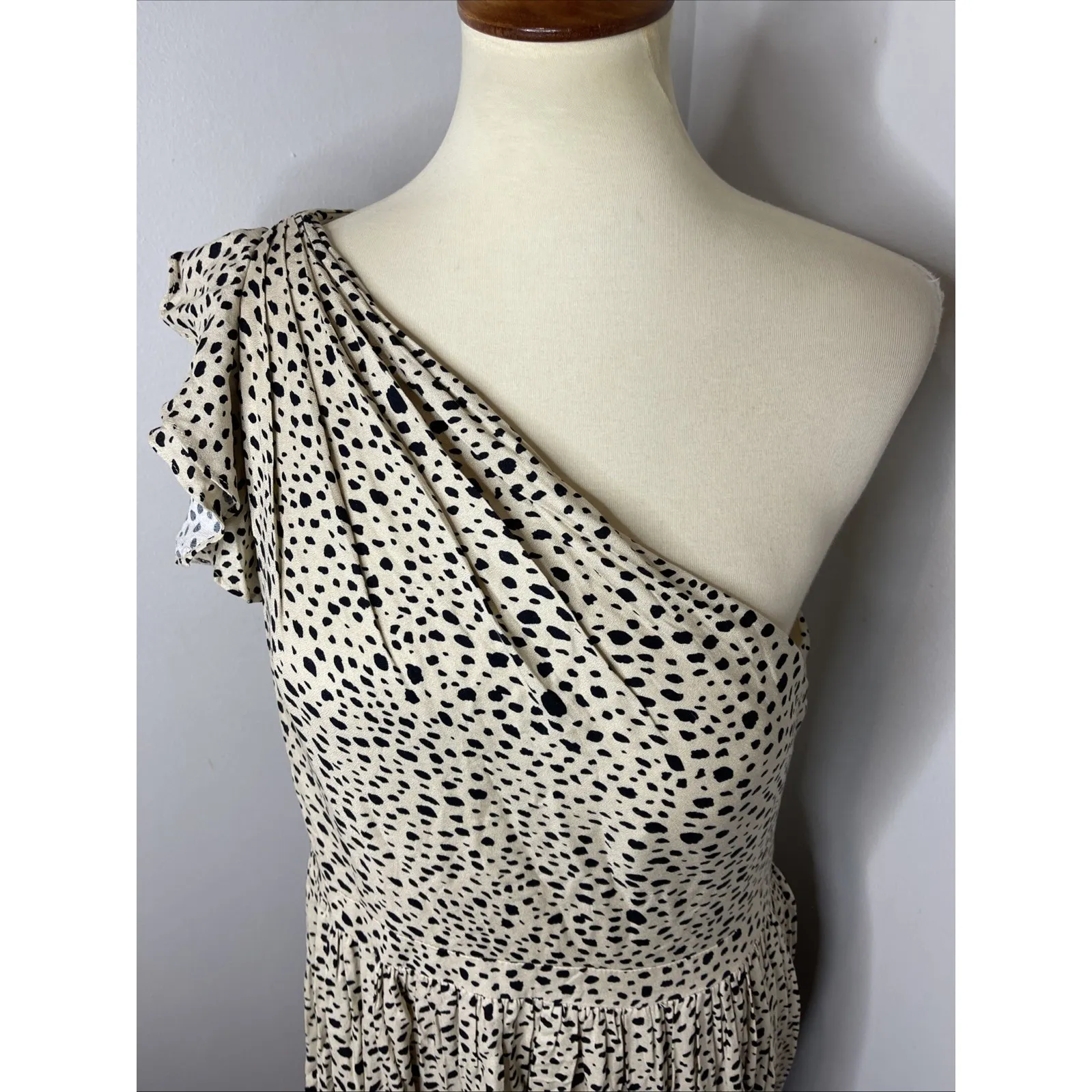 NWT IEENA For Mac Duggal One - Image 7