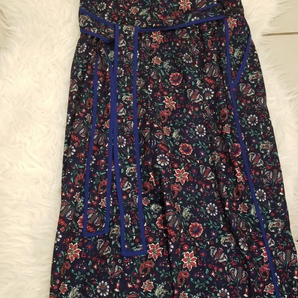 💕ADELYN RAE💕 Floral Halter Jumpsuit Flare Legs - Image 4