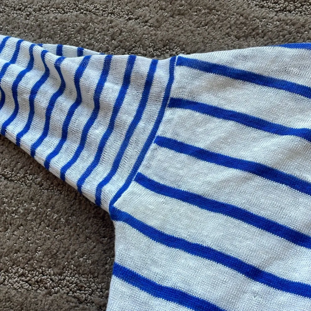 Vince 100% linen striped boxy oversized long sleeve top - Image 14