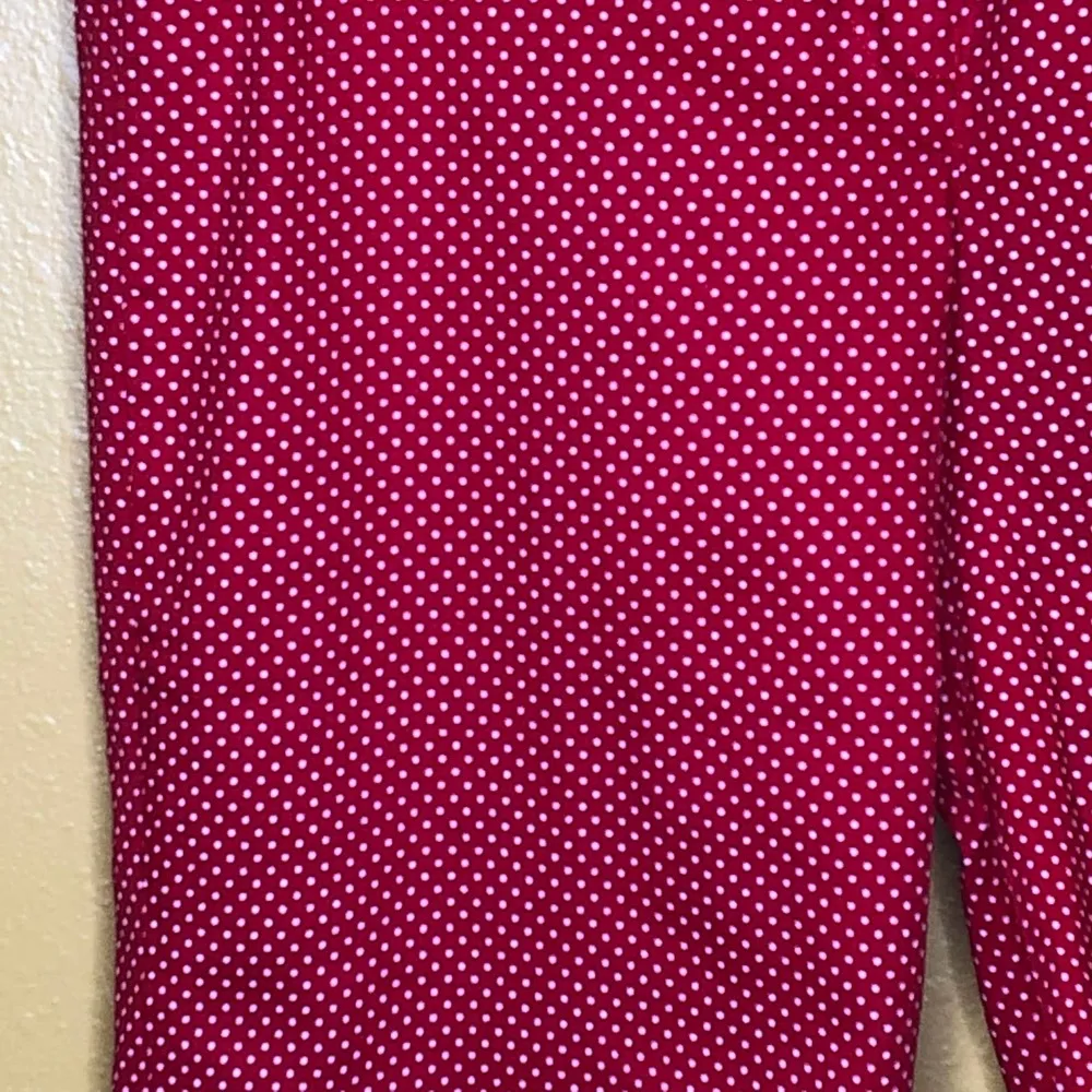 Larry Levine Red Polka Dot Skimmer Capri Pants 8 - Image 3