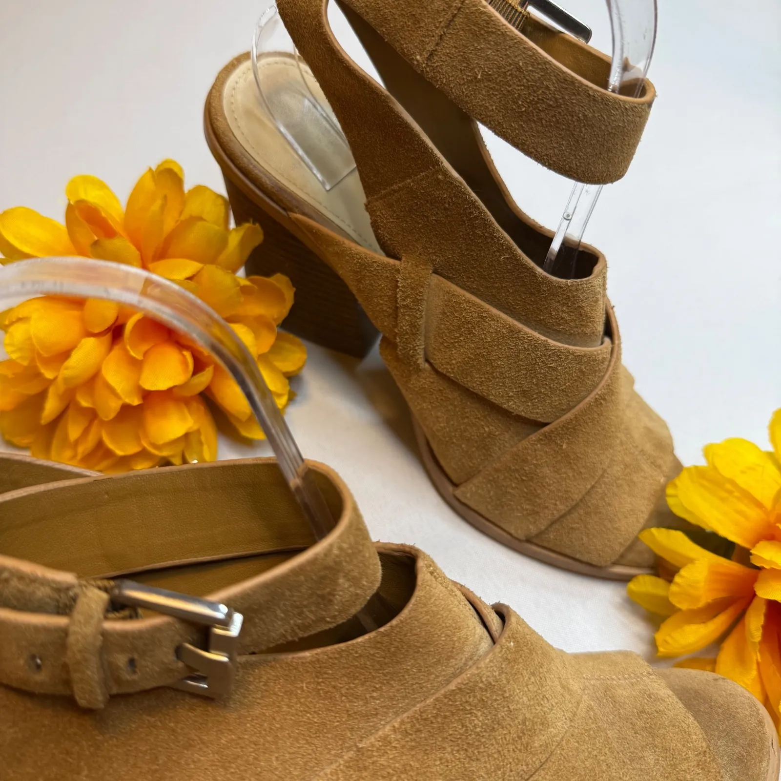 Marc Fisher Brown Suede Sandals Ankle Strap Block Heel Tan Women's Shoes Size 8 - Image 9