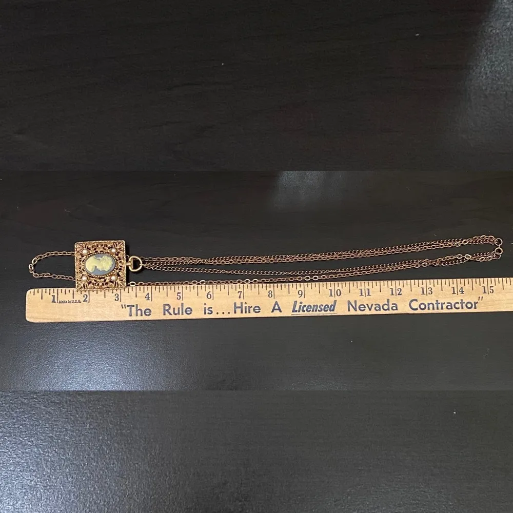 Vintage Unsigned Victorian Lady Cameo Pendant Necklace - Image 12