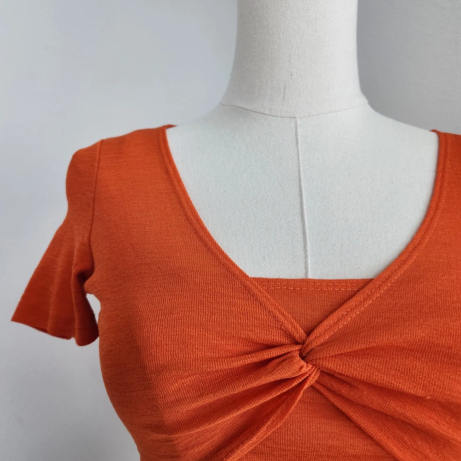 Lucca Orange Twist Front Short Sleeve Stretch Tee Micro Rib Knit Top XS - Image 2
