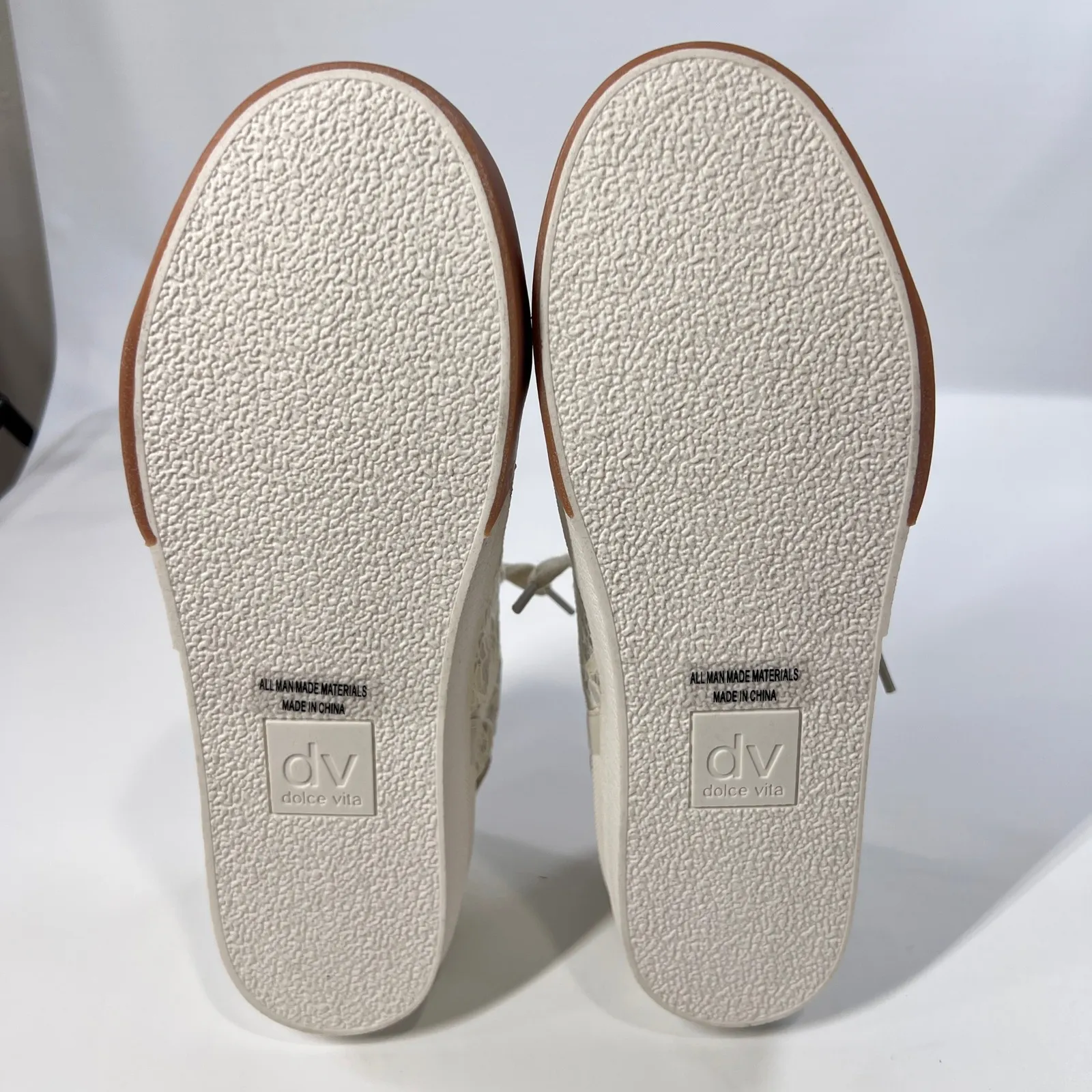 Dolce Vita Harryson Women's‎ 9 Cream Lace Panel Sneakers Casual Shoes Gum Sole Brown - Image 9