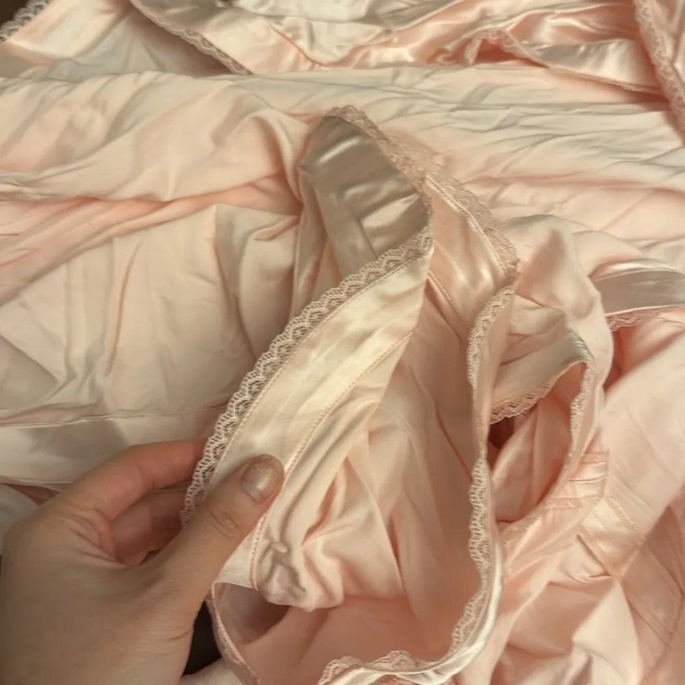 NWT Alice and Olivia pink stretch satin high low lace trim low back dress - Image 7