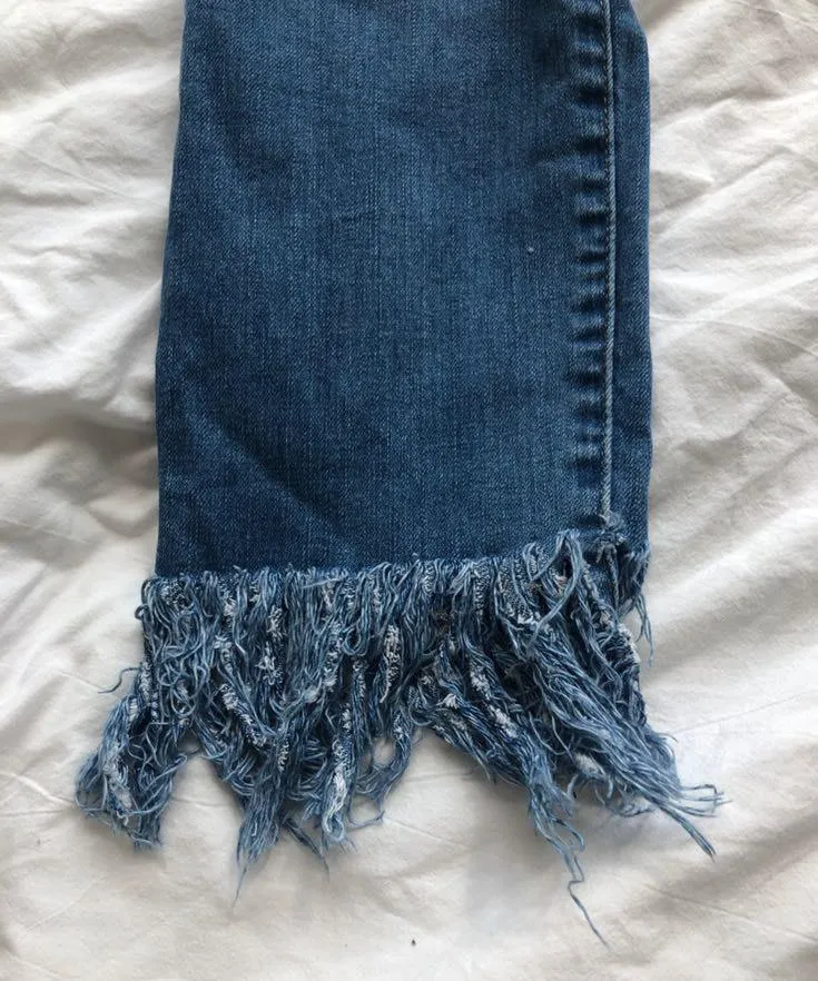 Forever 21 Fringe/Frayed Jeans - Image 6