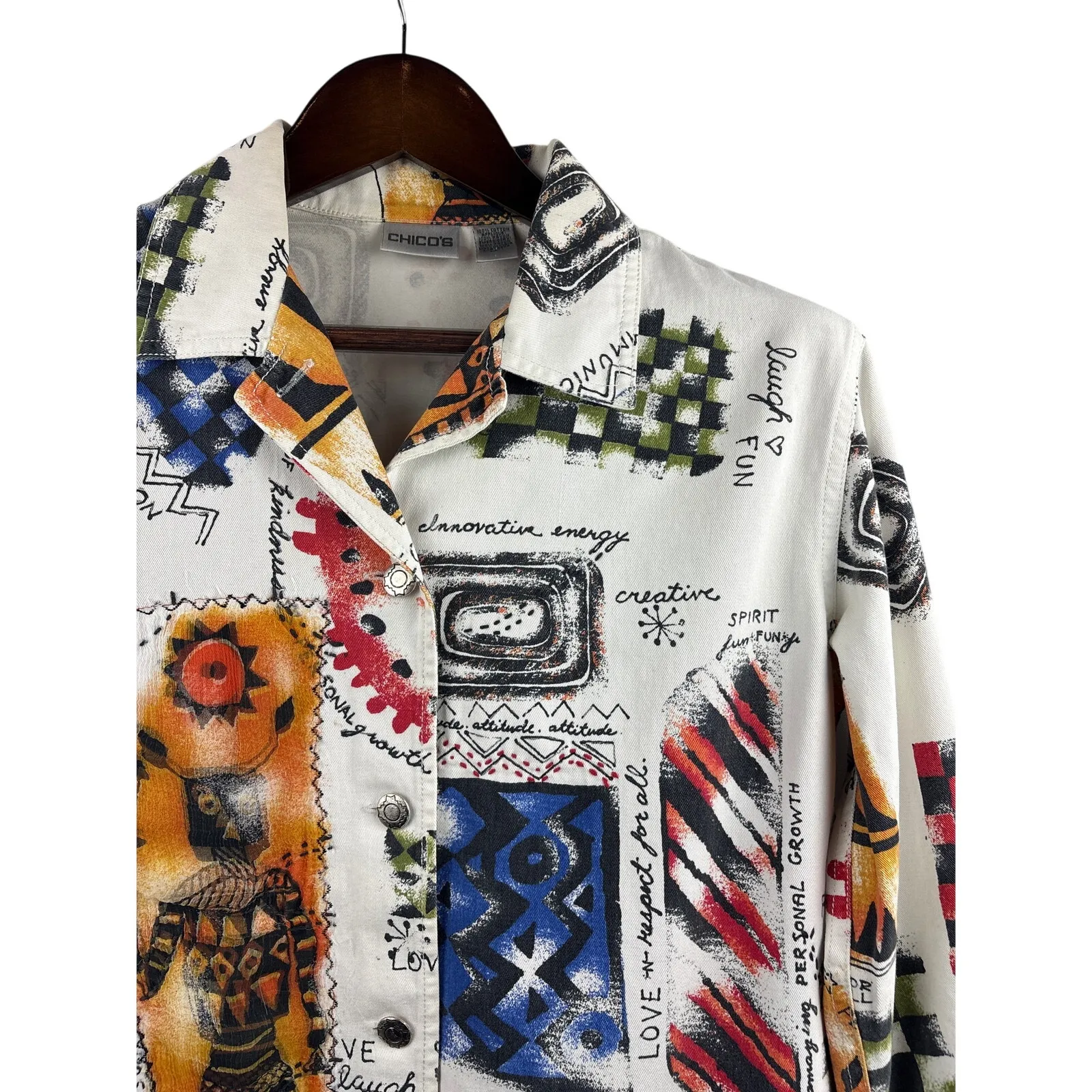Women’s Chico’s Size 1 White Button Up w/ Multicolor Pattern - Image 2