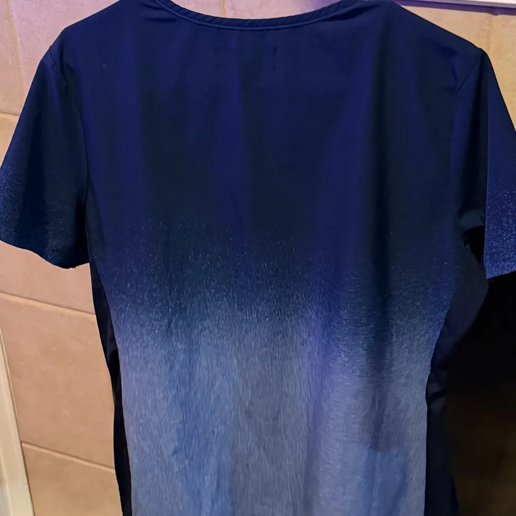 Koi Deep Blue Ombré Scrub Top Size L - Image 6