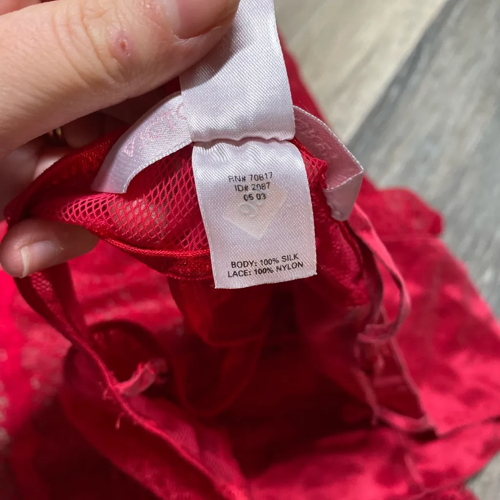 Victoria's Secret Babydoll Red Silk Sheer Lace Lingerie Top XS Slouchy Flowy 90s - Image 5